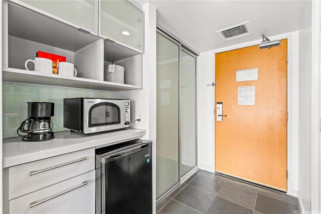410 Atkinson Drive 2629, Honolulu, HI 96814