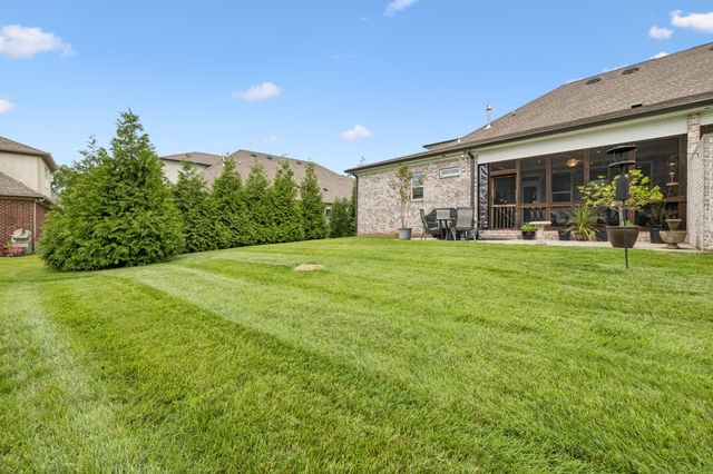 404 Anchor Reserve Cv, Hermitage, TN 37076