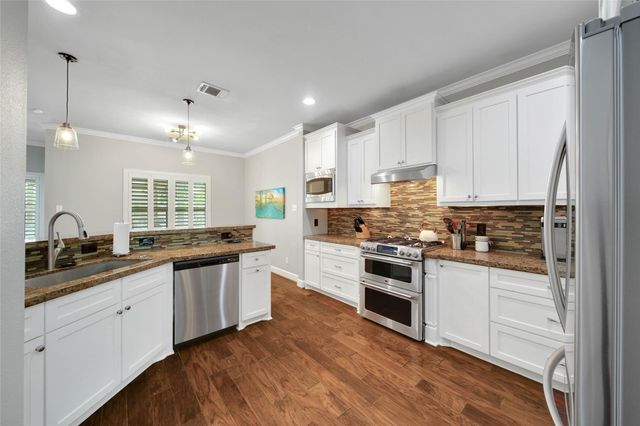 1642 Richelieu Lane, Houston, TX 77018
