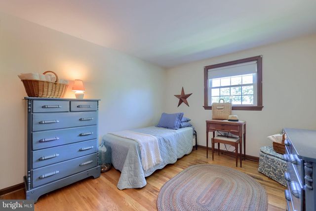 2129 KENTWOOD DR, Lancaster, PA 17601