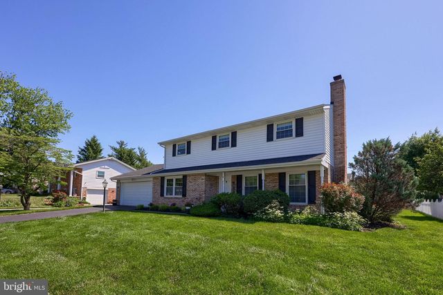 2129 KENTWOOD DR, Lancaster, PA 17601