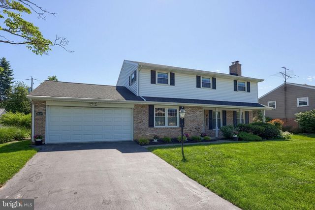 2129 KENTWOOD DR, Lancaster, PA 17601