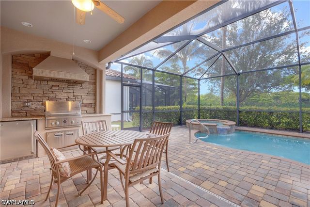 9254 Veneto PL, Naples, FL 34113