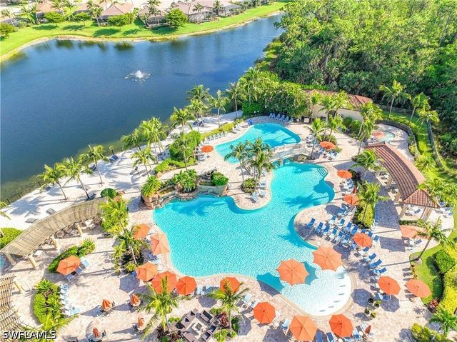 9254 Veneto PL, Naples, FL 34113