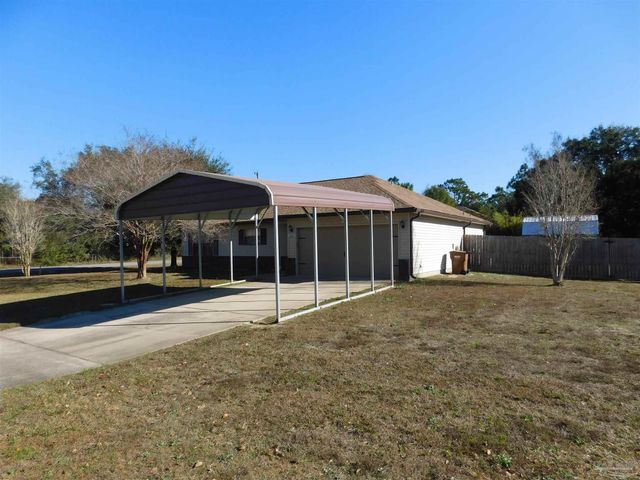 2628 Salamanca St, Navarre, FL 32566