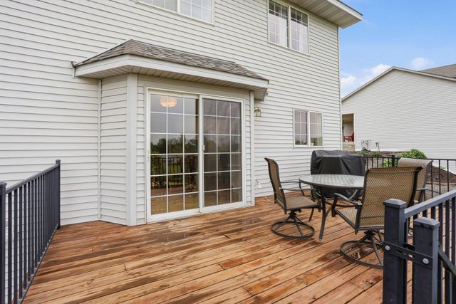 1961 Sierra Parkway, Waconia, MN 55387