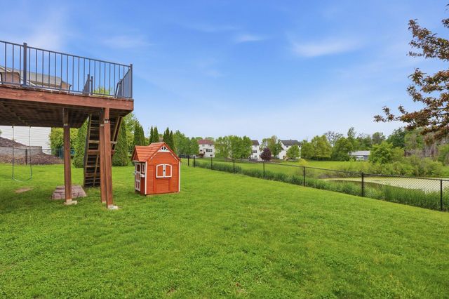 1961 Sierra Parkway, Waconia, MN 55387