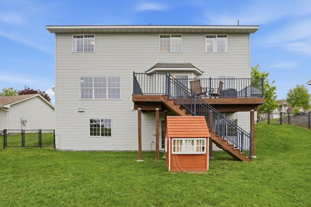 1961 Sierra Parkway, Waconia, MN 55387