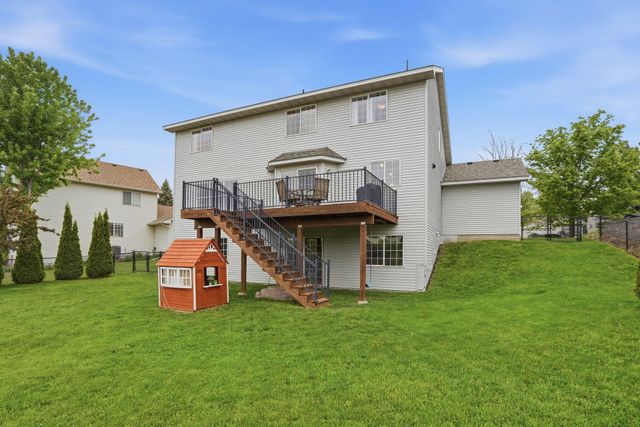 1961 Sierra Parkway, Waconia, MN 55387