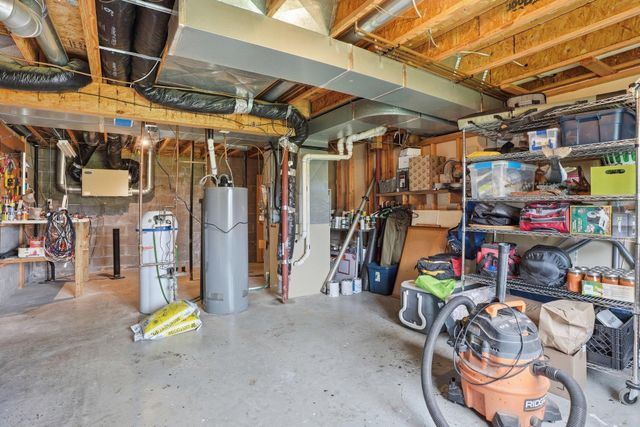 1961 Sierra Parkway, Waconia, MN 55387
