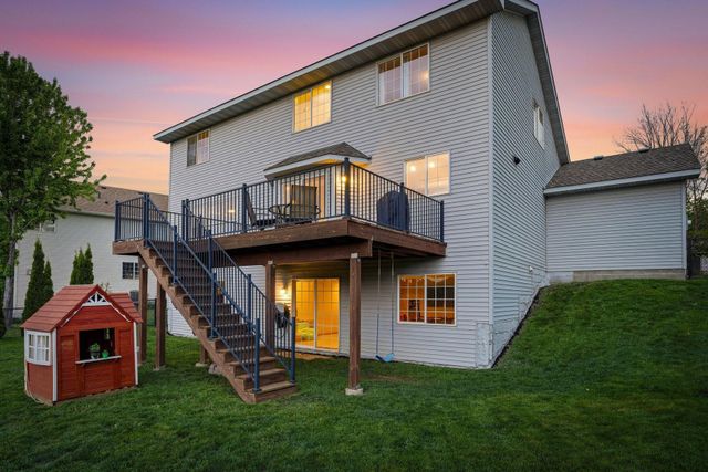 1961 Sierra Parkway, Waconia, MN 55387