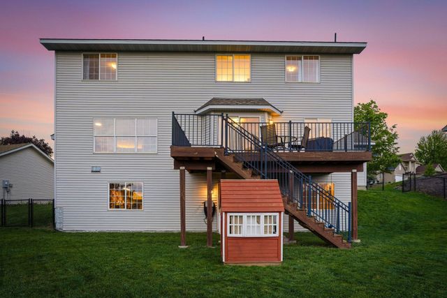 1961 Sierra Parkway, Waconia, MN 55387