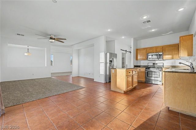 1001 Amber Gate Street, Henderson, NV 89002