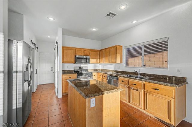 1001 Amber Gate Street, Henderson, NV 89002