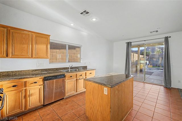 1001 Amber Gate Street, Henderson, NV 89002