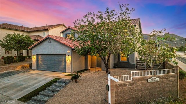 1001 Amber Gate Street, Henderson, NV 89002