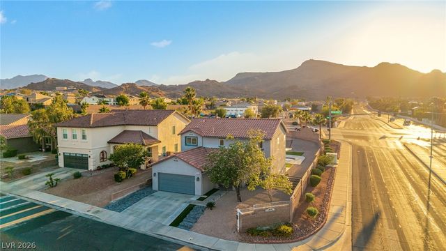 1001 Amber Gate Street, Henderson, NV 89002