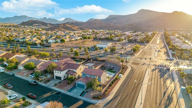 1001 Amber Gate Street, Henderson, NV 89002