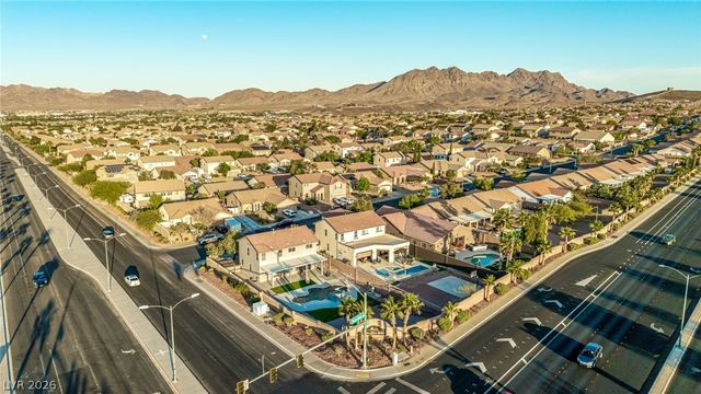 1001 Amber Gate Street, Henderson, NV 89002
