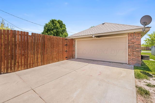 2002 SW 61ST Avenue, Amarillo, TX 79118