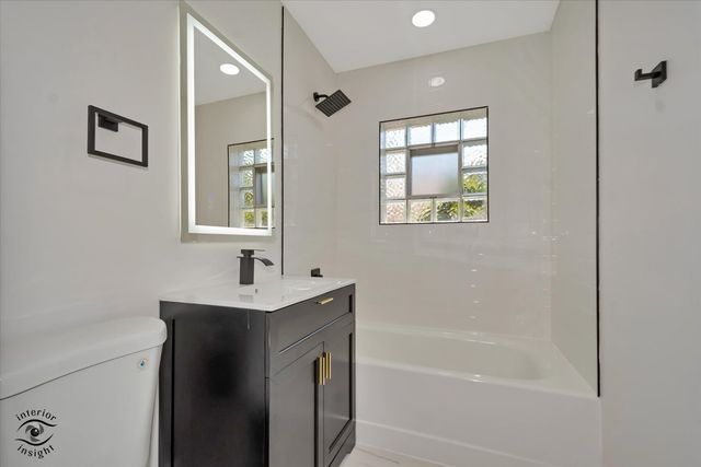 1005 E Park Street, Arlington Heights, IL 60005