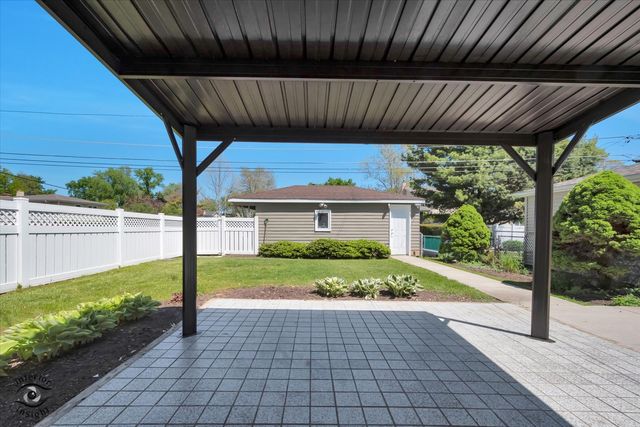 1005 E Park Street, Arlington Heights, IL 60005