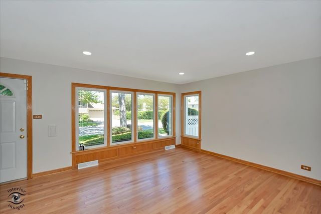 1005 E Park Street, Arlington Heights, IL 60005