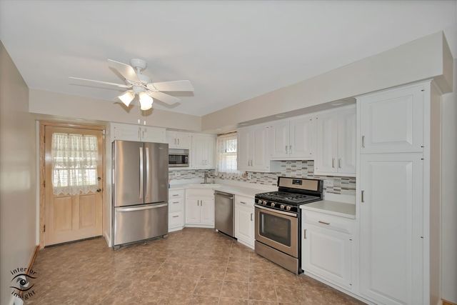 1005 E Park Street, Arlington Heights, IL 60005