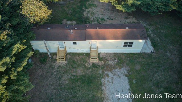 1066 Fisk Avenue, Aetna Twp, MI 49336