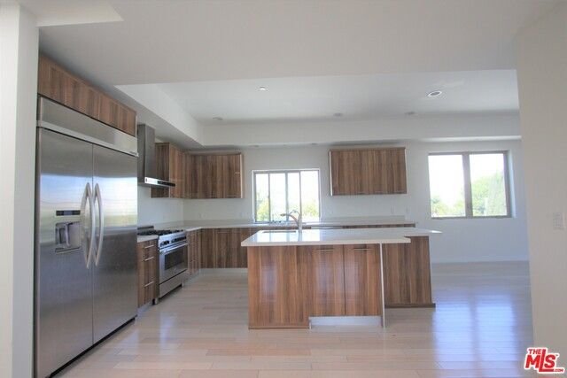 819 S HOLT Avenue PH, Los Angeles, CA 90035