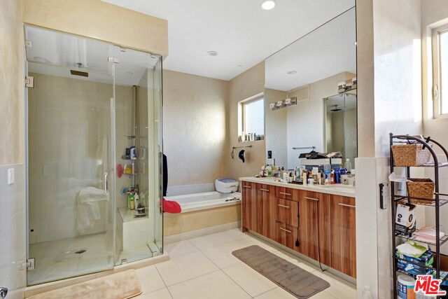 819 S HOLT Avenue PH, Los Angeles, CA 90035