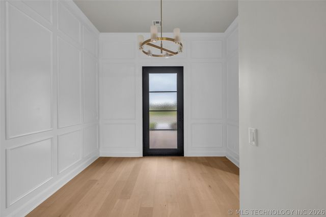 430 W 138 Street S, Jenks, OK 74008