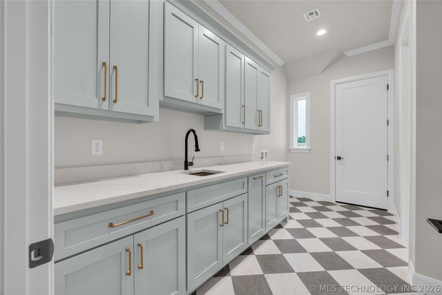 430 W 138 Street S, Jenks, OK 74008