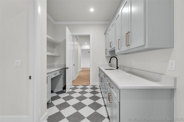 430 W 138 Street S, Jenks, OK 74008