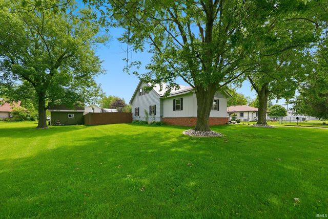 515 S Hamsher Street, Garrett, IN 46738
