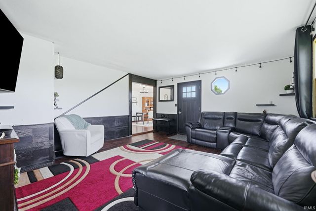 515 S Hamsher Street, Garrett, IN 46738