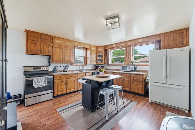 515 S Hamsher Street, Garrett, IN 46738