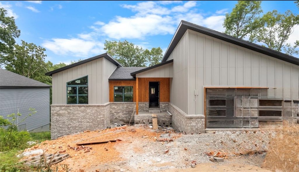 41 Hollow Way Drive, Bella Vista, AR 72714
