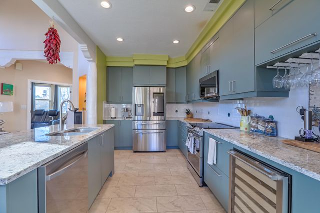 6300 Calla Lily Circle NE, Albuquerque, NM 87111