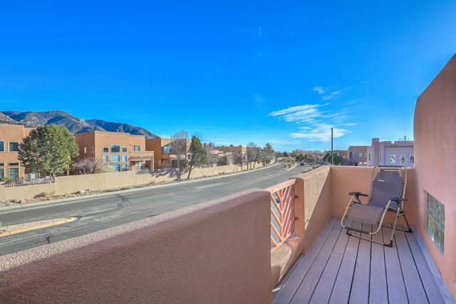 6300 Calla Lily Circle NE, Albuquerque, NM 87111