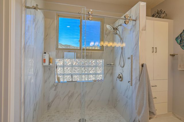 6300 Calla Lily Circle NE, Albuquerque, NM 87111