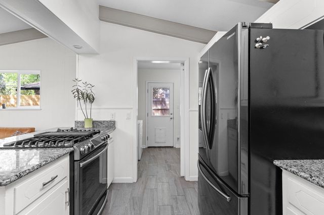 8604 Primrose LN, Austin, TX 78757
