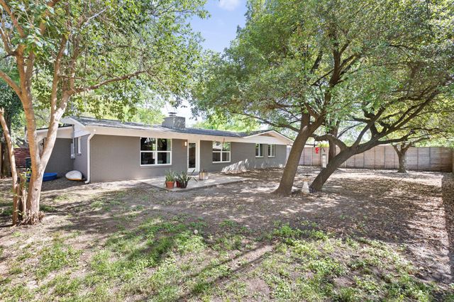 8604 Primrose LN, Austin, TX 78757