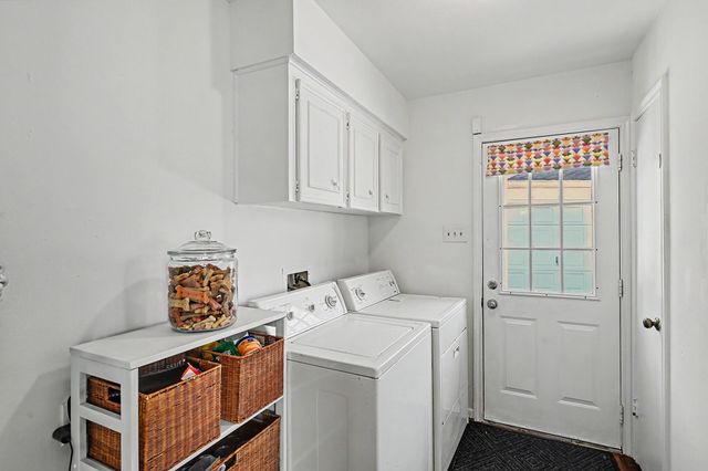 7719 Burning Hills Drive, Houston, TX 77071
