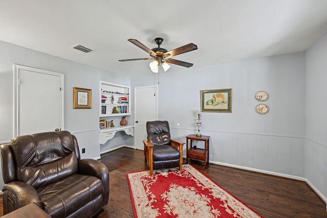 7719 Burning Hills Drive, Houston, TX 77071