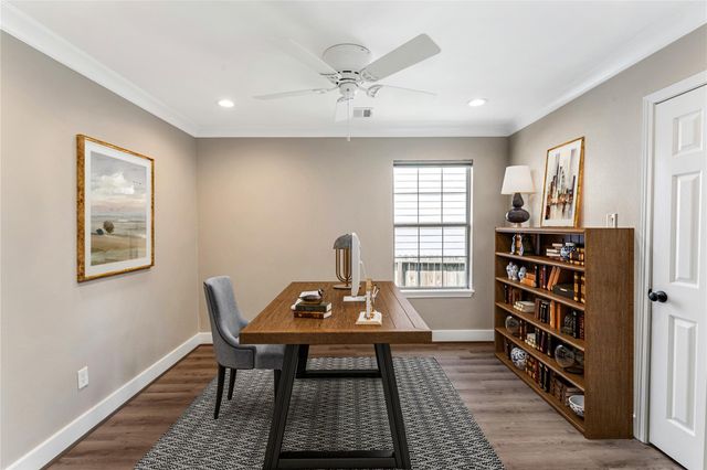 809 E 40th Street, Houston, TX 77022