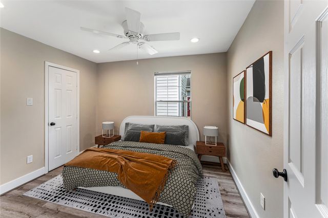 809 E 40th Street, Houston, TX 77022