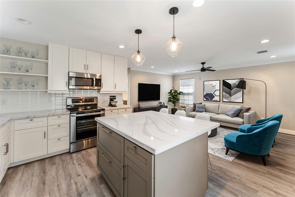 809 E 40th Street, Houston, TX 77022