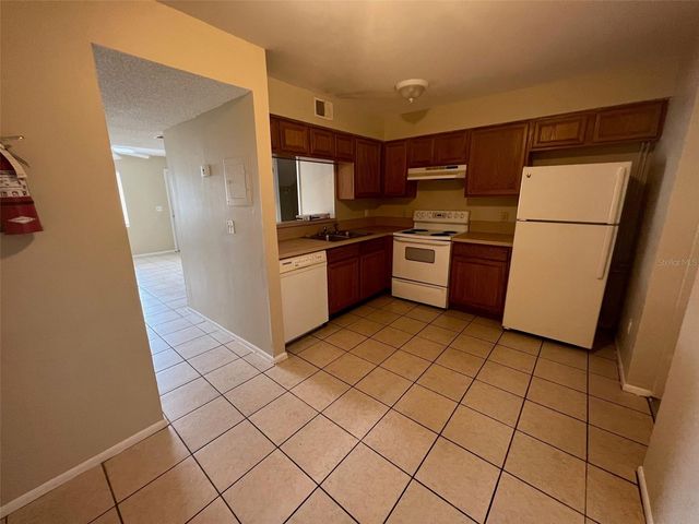 207 S MOSS ROAD, Winter Springs, FL 32708