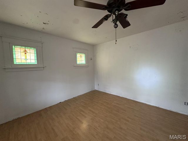 7716 Circle Drive, St Louis, MO 63121